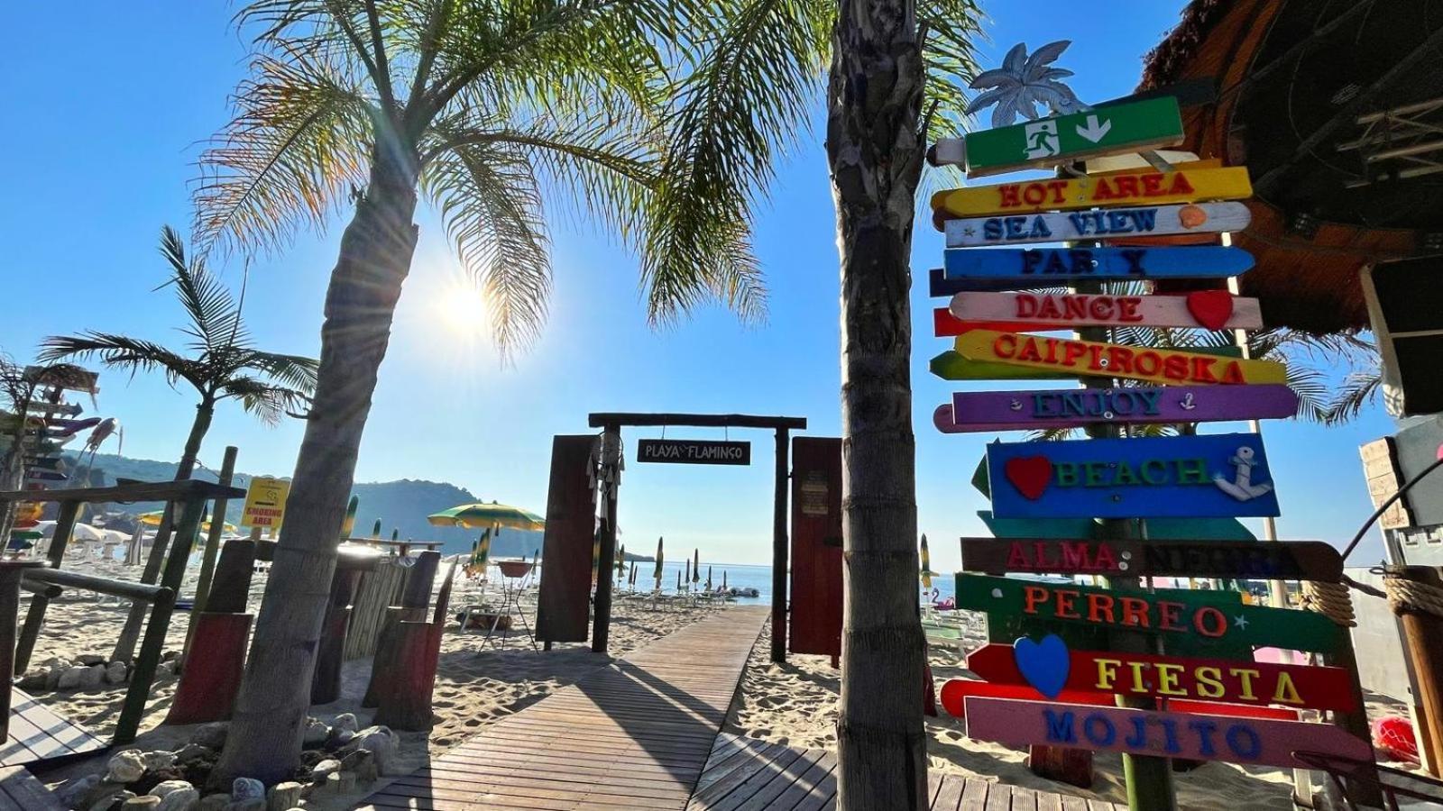 Flamingo Suites Marina di Camerota Zewnętrze zdjęcie